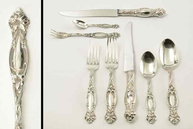 Appraisal: PIECE INTERNATIONAL SILVER STERLING FLATWARE SET plus storage chest Flatware