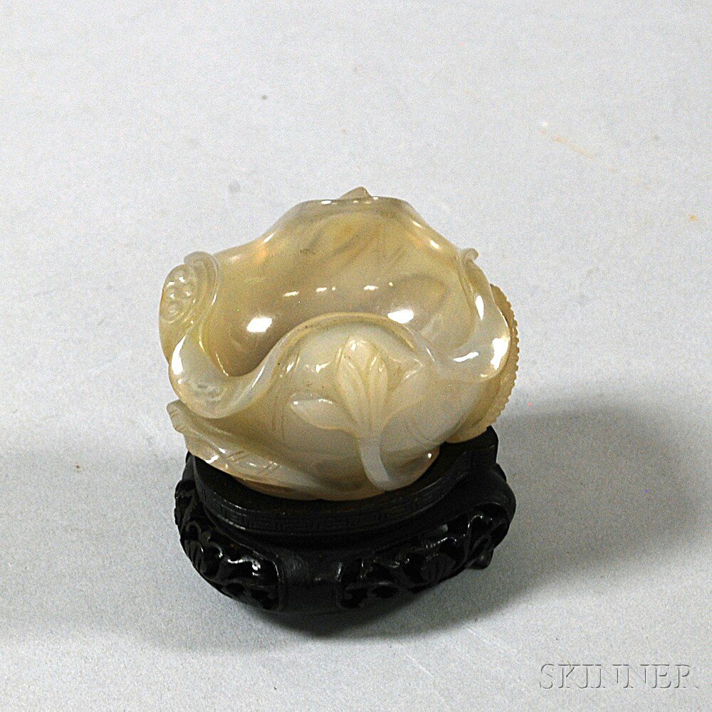 Appraisal: Chinese Carved Agate Brush Washer in the form of a