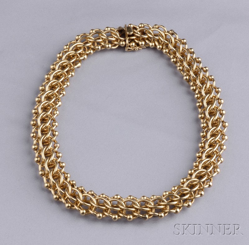 Appraisal: kt Gold Necklace composed of fancy interlocking links highlighted by