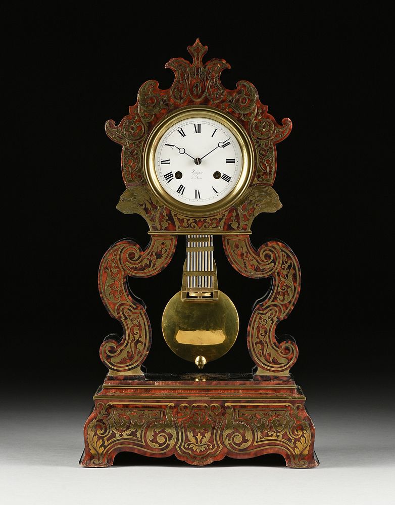 Appraisal: AN ANTIQUE FRENCH BOULLE BRASS MARQUETRY INLAID MANTLE CLOCK BY