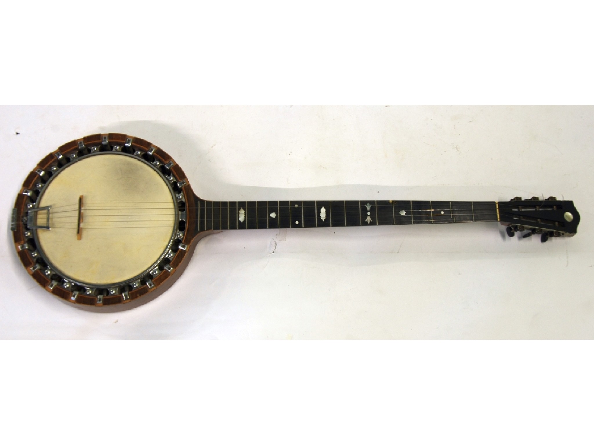 Appraisal: THE WINDSOR ARTISTE MODEL BANJO six string zither banjo having