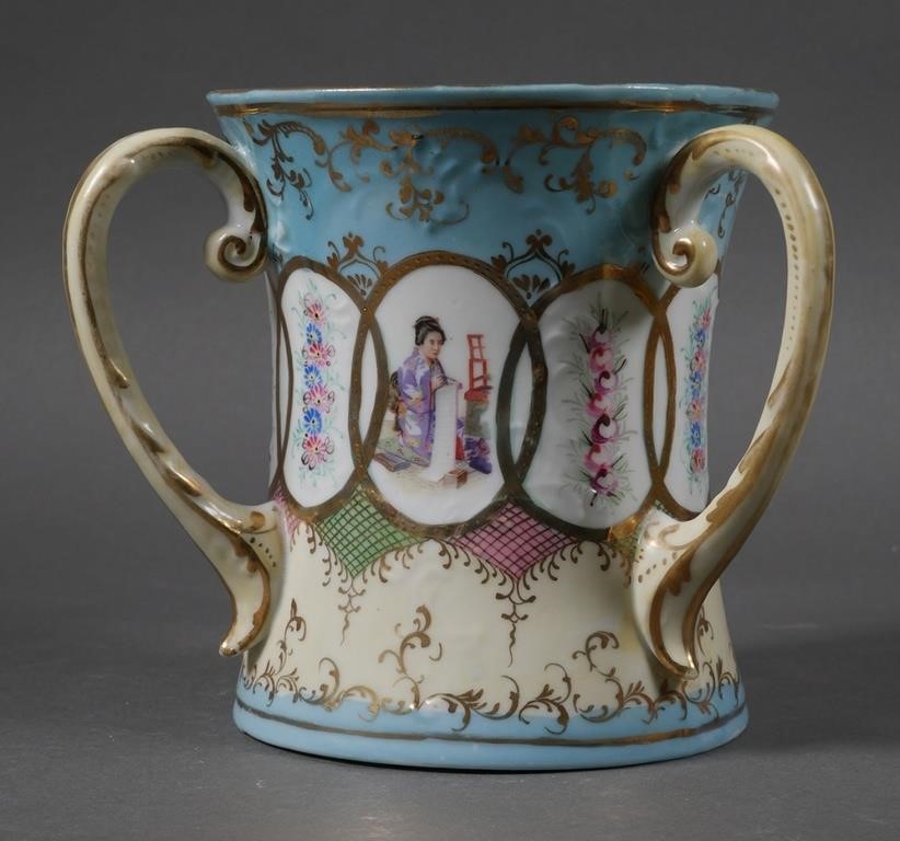 Appraisal: JAPANESE HANDLED LOVING CUPJapanese handle porcelain loving cup Cup measures