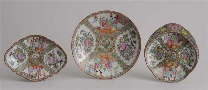 Appraisal: THREE CANTON ROSE MEDALLION PORCELAIN TABLE ARTICLES Comprising a in