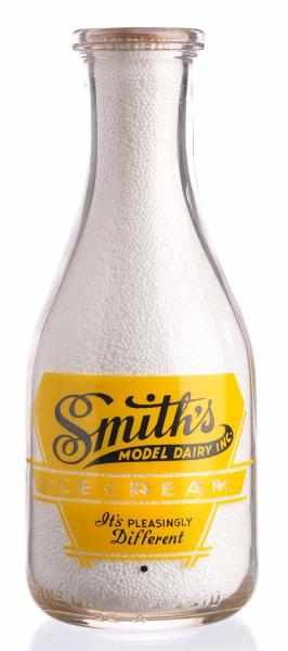 Appraisal: Smith's Model Dairy Milk Bottle Description The reverse side displays