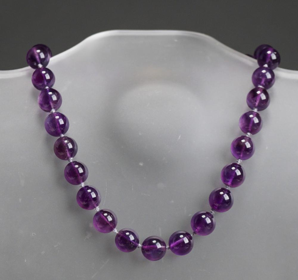 Appraisal: -Karat Yellow-Gold and Amethyst Bead Necklace Beads approx mm L