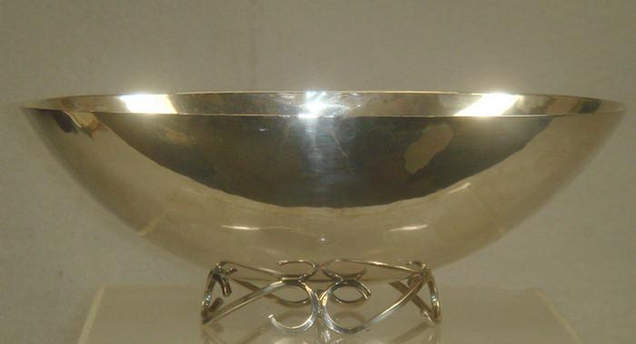 Appraisal: Sciarrotta sterling silver oval footed bowl retailed by Bailey Banks