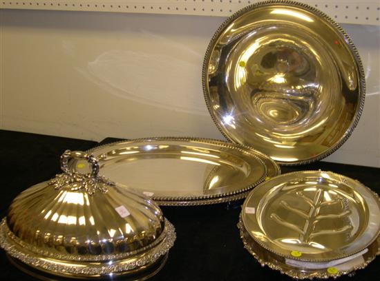 Appraisal: Silverplate food dome oak leaves and acorns with lion armorial