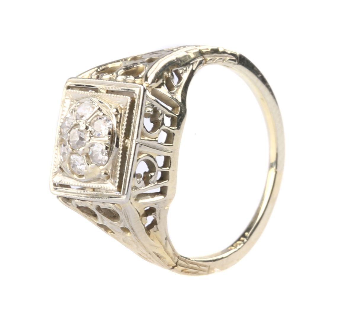 Appraisal: A Diamond Ring in White Gold Open Work K white