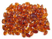 Appraisal: A quantity of loose polished citrines mixed cuts approx carats