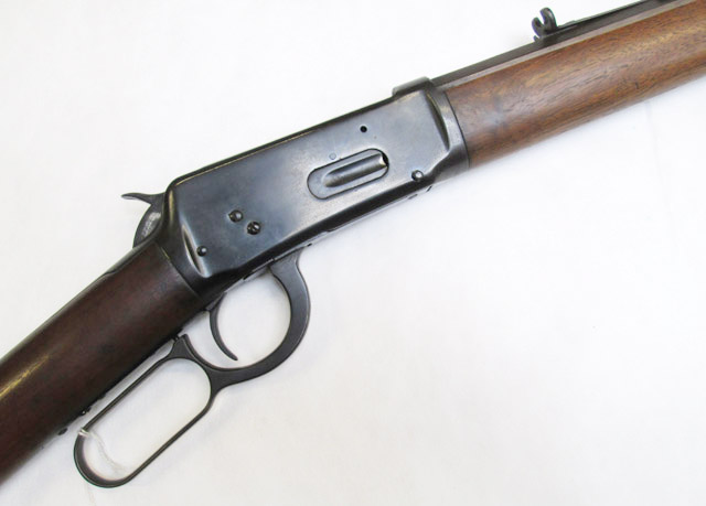 Appraisal: WINCHESTER MODEL LEVER ACTION RIFLE - caliber octagonal barrel blued