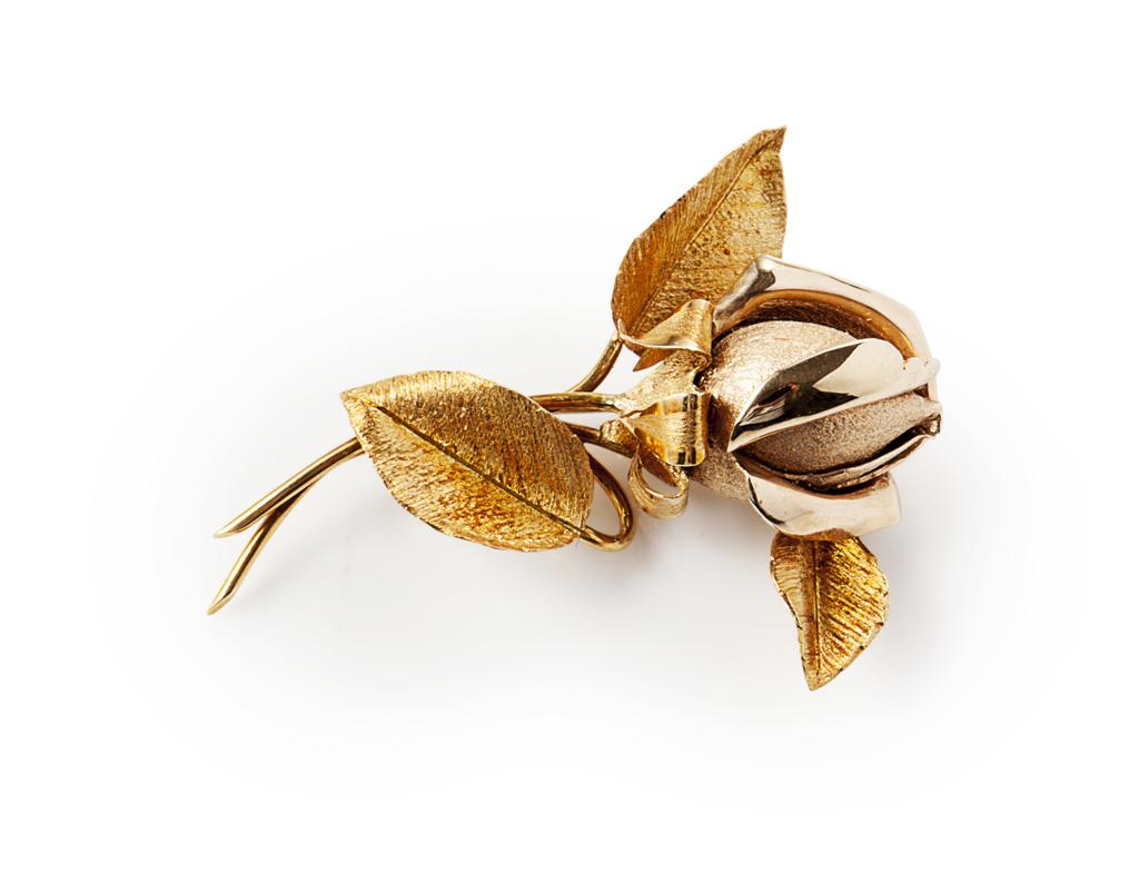 Appraisal: An ct gold floral brooch modelled as a rose the