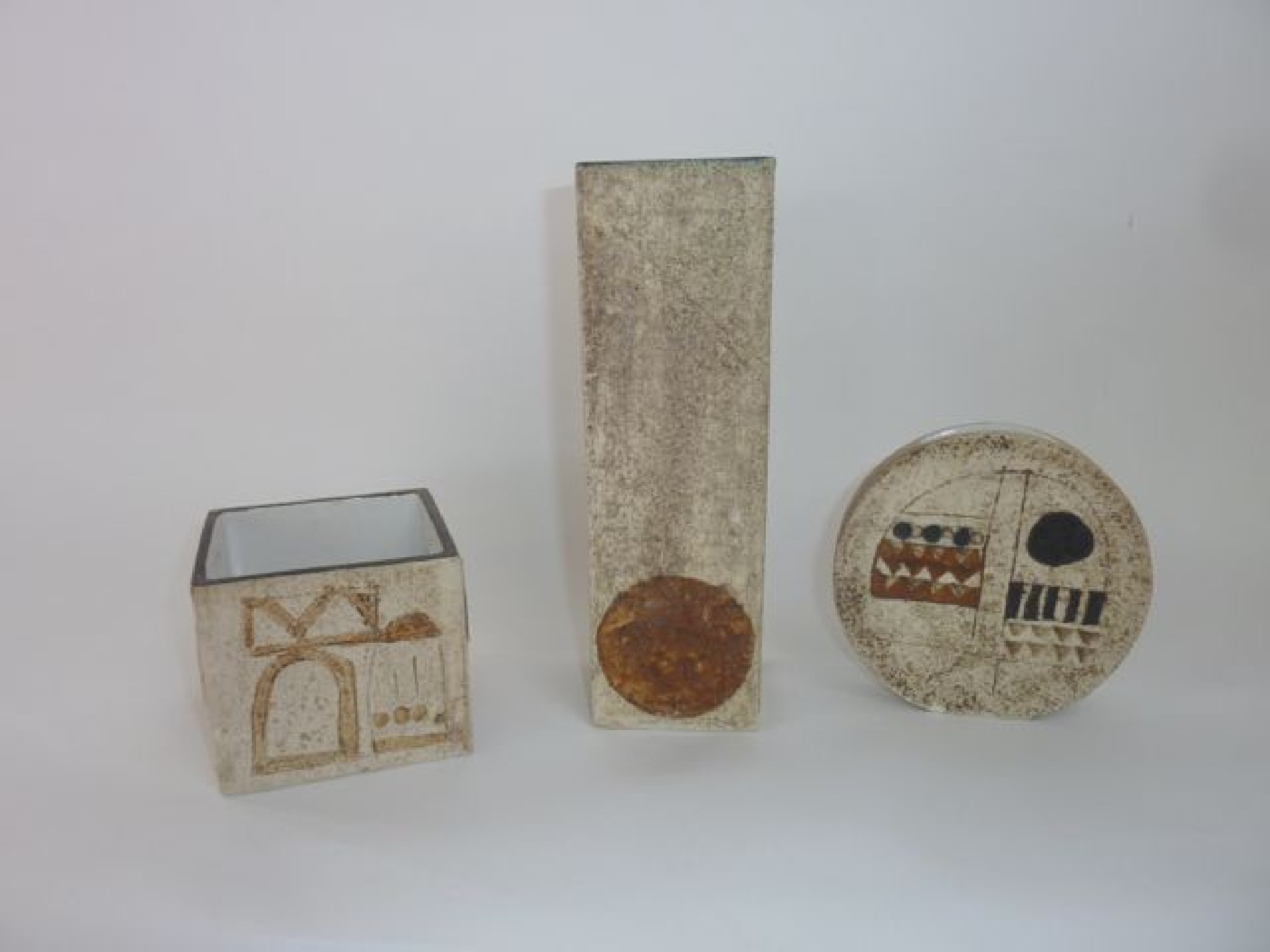 Appraisal: A set of three Troika studio pottery vases one of