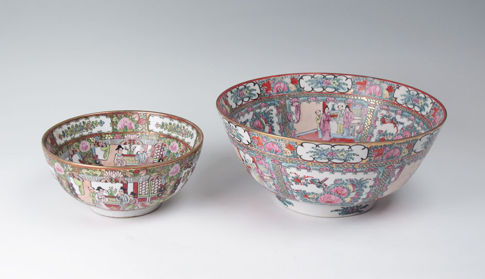 Appraisal: CHINESE ROSE MEDALLION BOWLS To include Larger bowl marked on