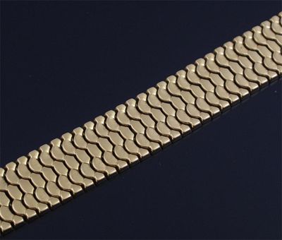 Appraisal: A gold strap bracelet cm g