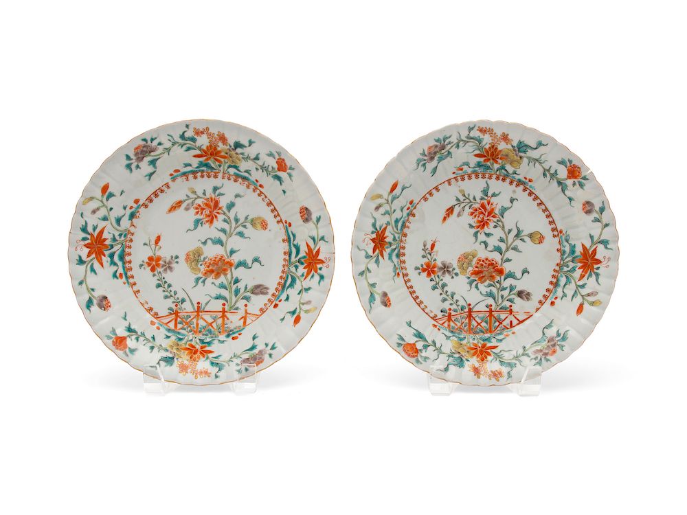 Appraisal: A Pair of Chinese Famille Verte Bowls A Pair of