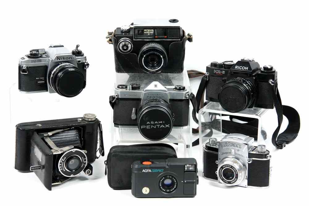 Appraisal: GROUP CAMERAS - Including Nikon FG- mm SLR ser no