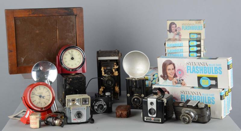 Appraisal: Lot of Assorted Photography Items Items are mainly cameras film