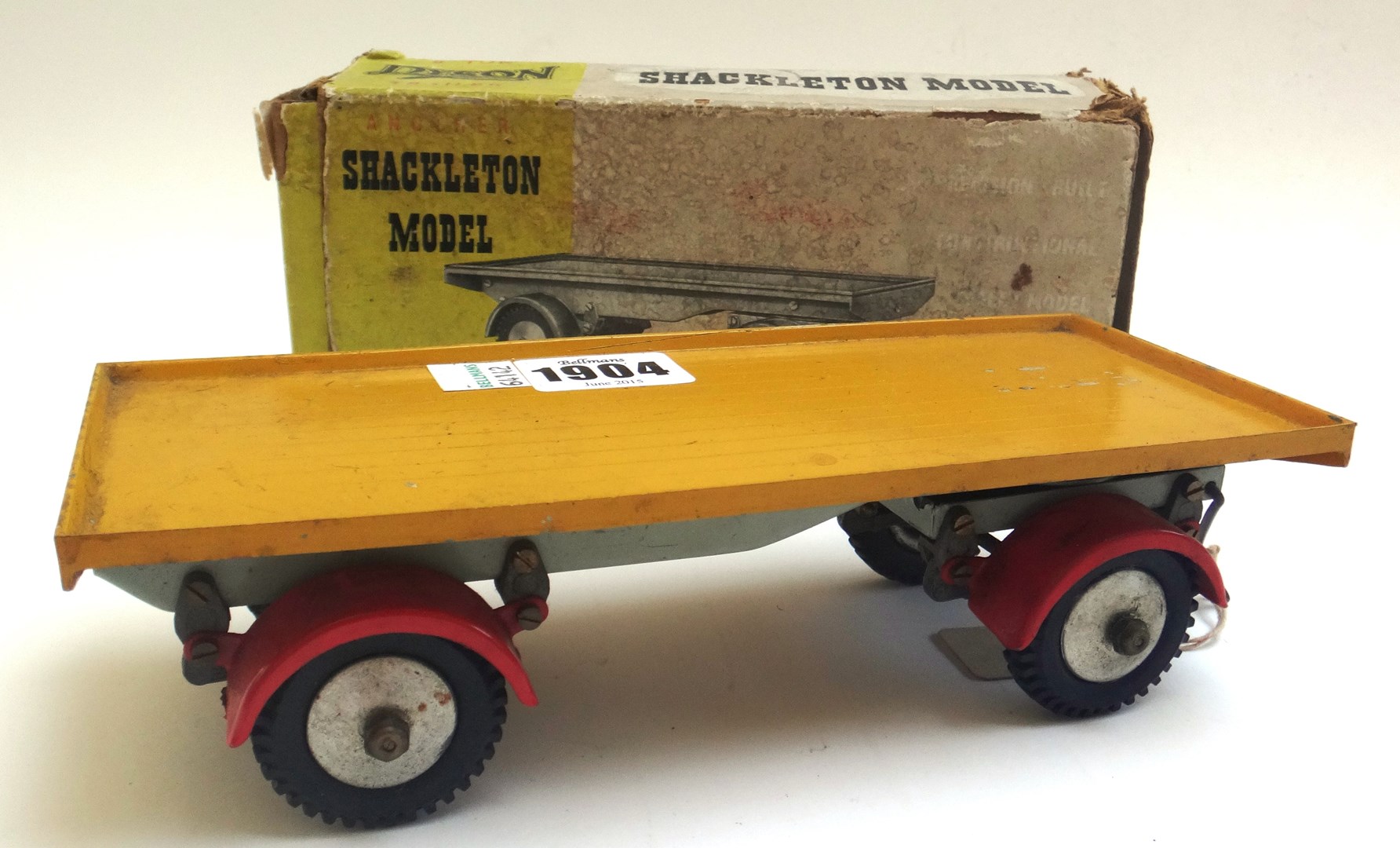 Appraisal: A Shackleton model ton Dyson trailer yellow and red livery