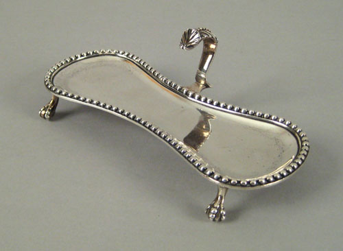 Appraisal: Georgian silver snuffer tray ca - bearing the maker's mark