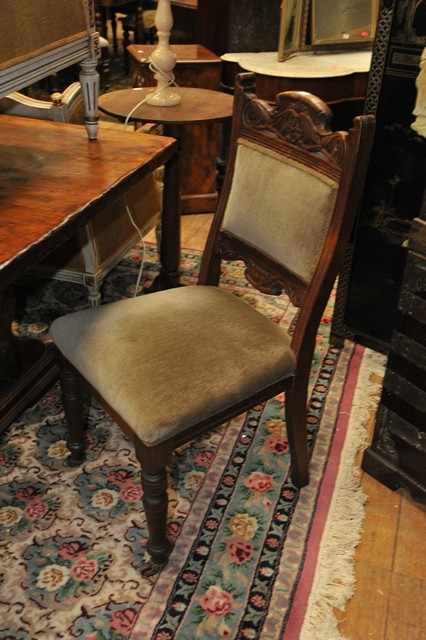 Appraisal: A SET OF SIX EDWARDIAN OAK DINING CHAIRS ONE CHAIR