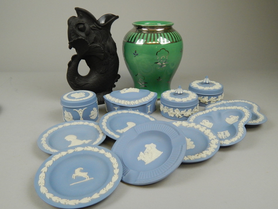 Appraisal: Various items of thC Wedgwood to include a black Jasperware