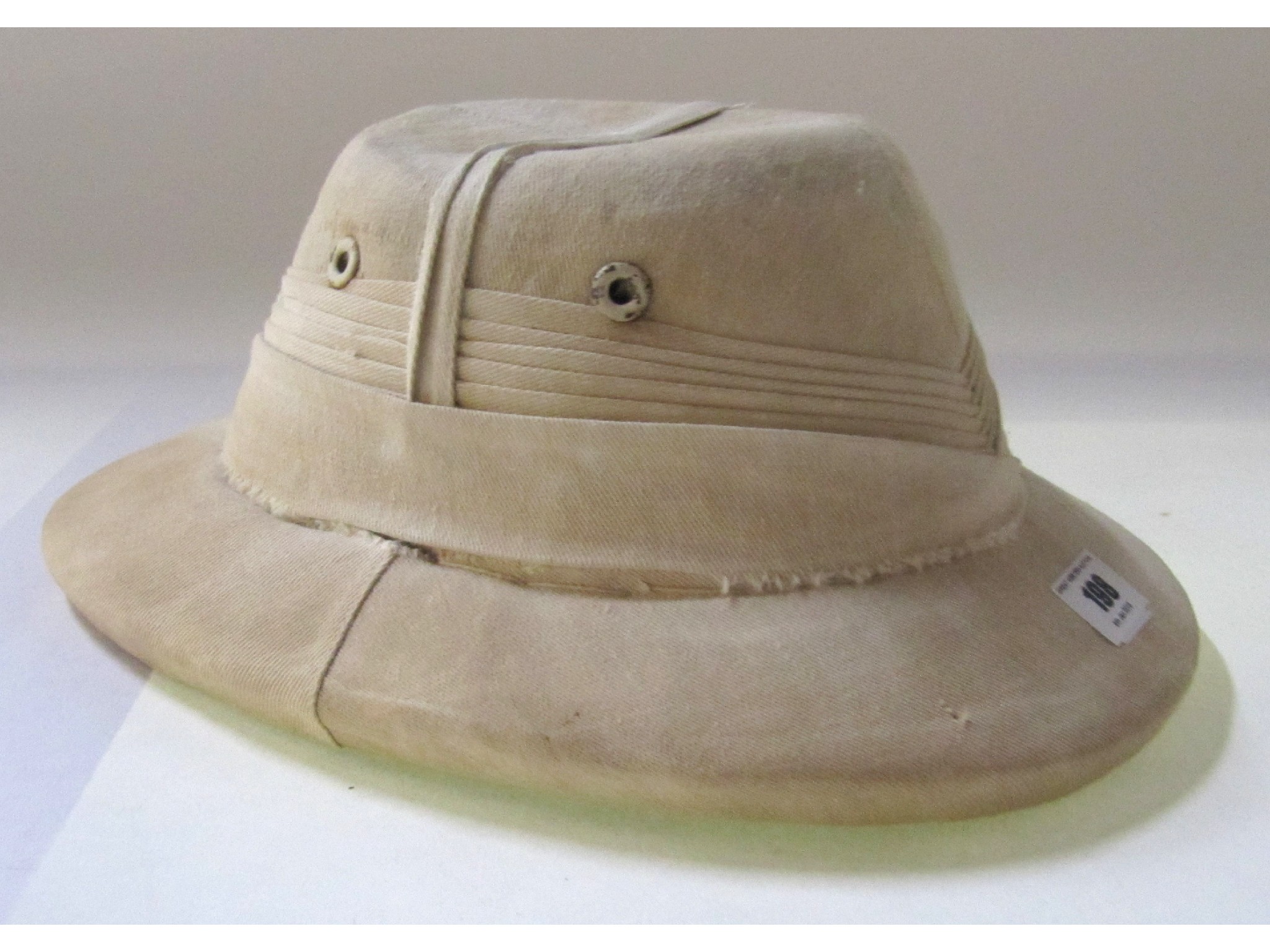 Appraisal: A pith helmet