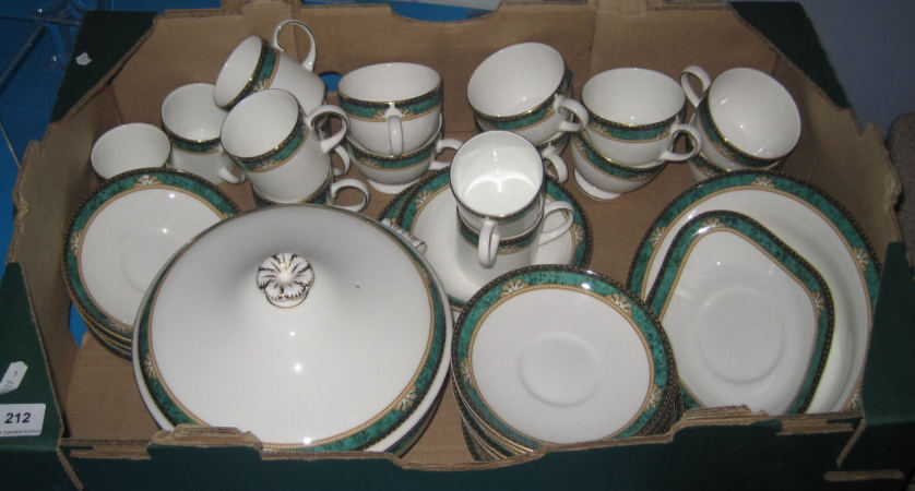 Appraisal: Wedgwood Lambourne Quantity of various dinner teaware comprising teacups coffee