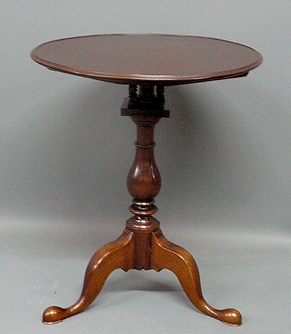 Appraisal: Chester County Pennsylvania Queen Anne walnut candlestand c with a