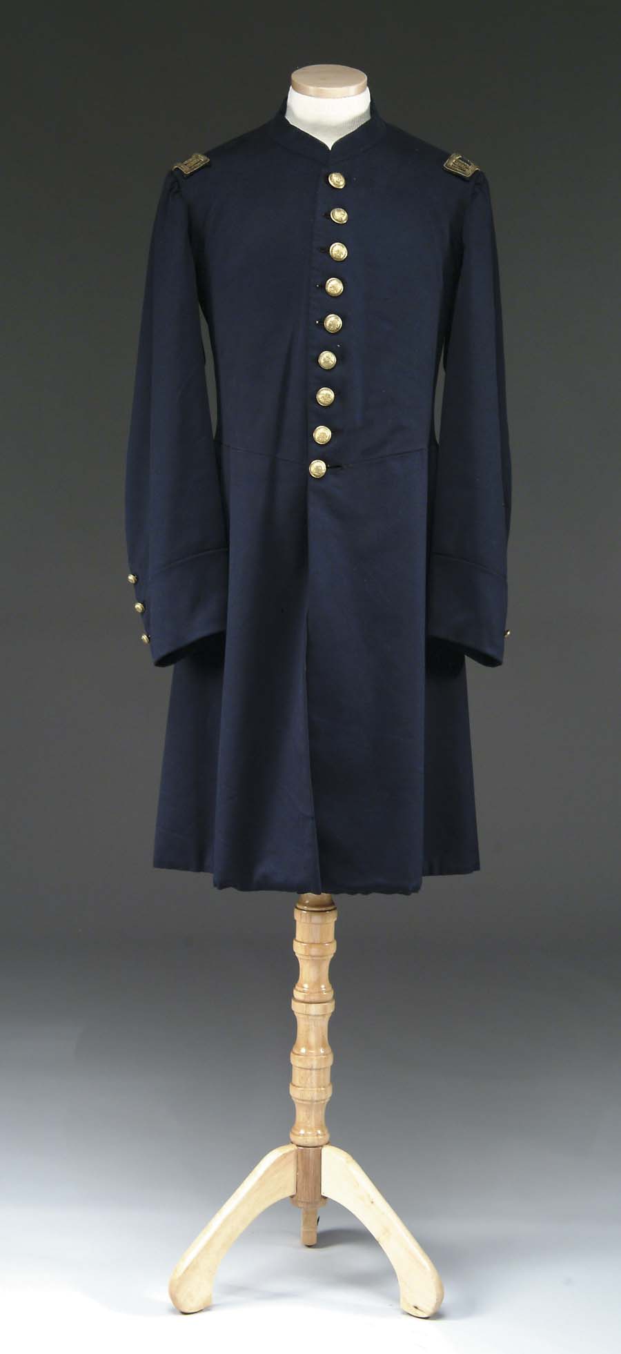 Appraisal: CIVIL WAR NEW YORK CAPTAIN S FROCK COAT Single-breasted dark