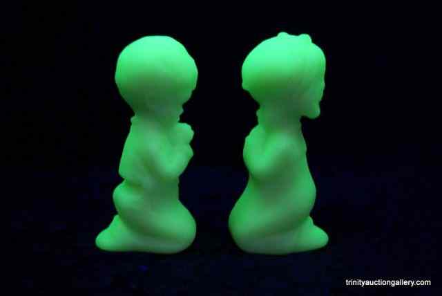 Appraisal: c Fenton Lime Sherbet Praying Boy GirlProduced in the USA