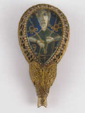 Appraisal: A very unusual gilt metal mediaeval style jewel with the