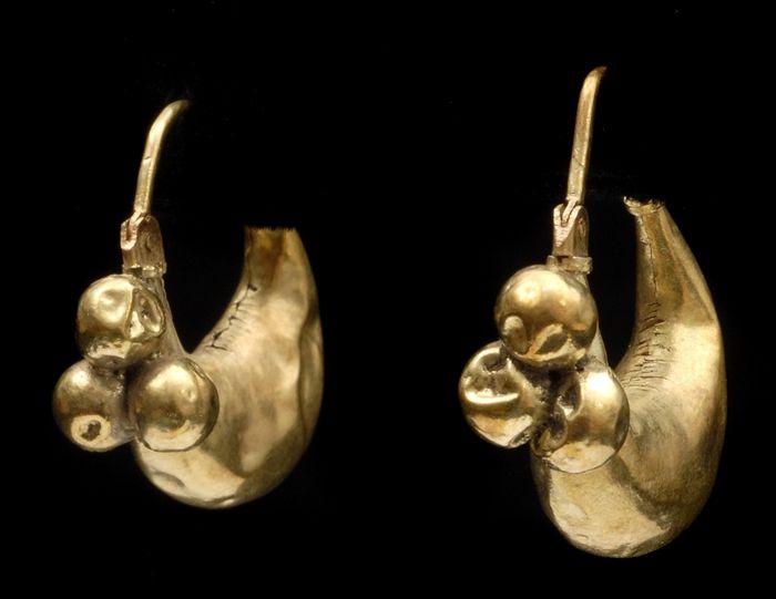 Appraisal: PAIR OF LUNET-FORM HOLLOW EARRINGS in Provenance Property from the