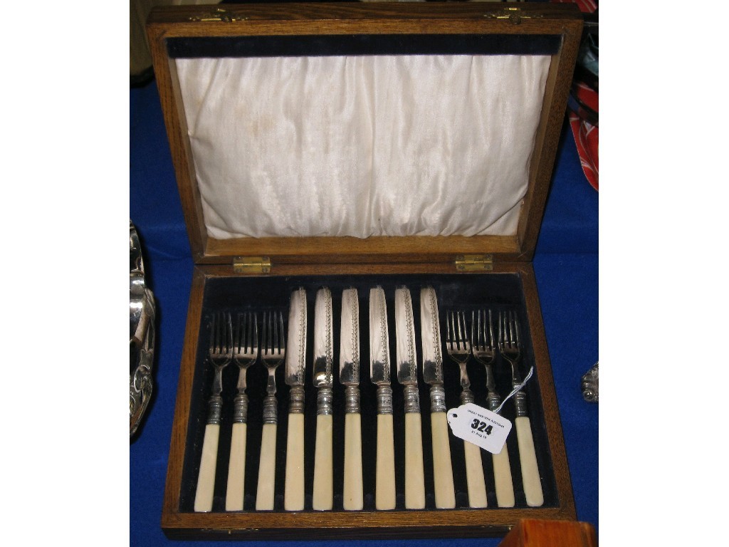 Appraisal: Cased twelve piece fish cutlery set