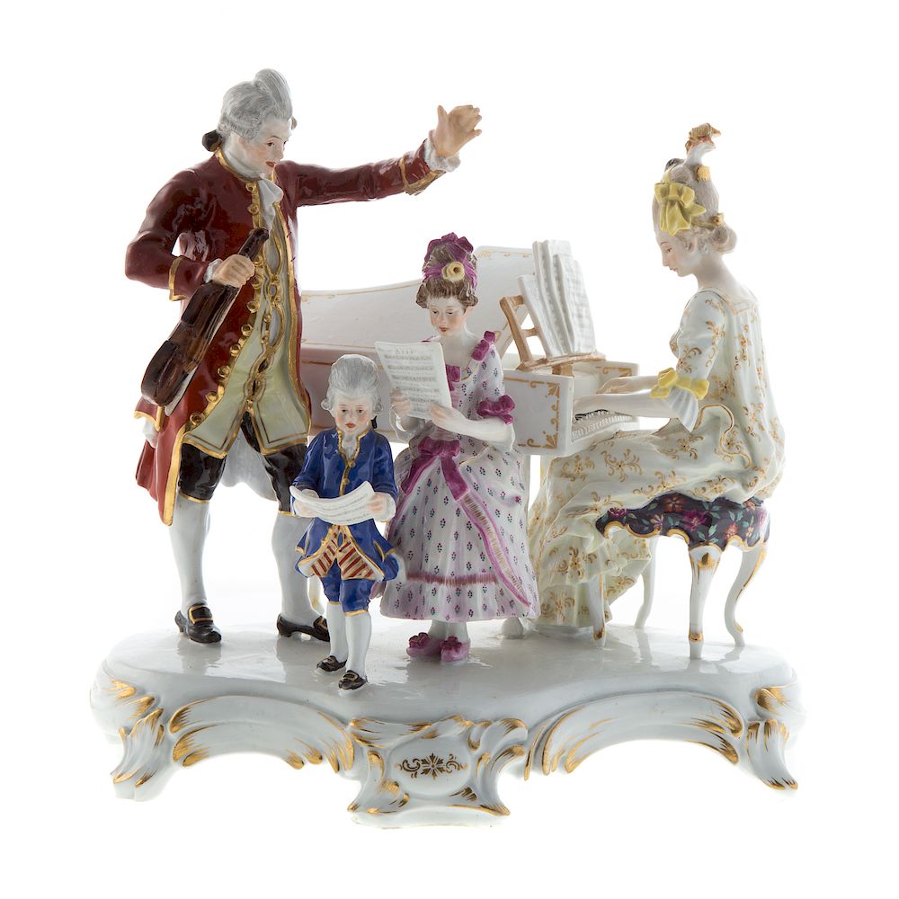 Appraisal: Meissen Porcelain Figural Group Concert early th century underglaze blue