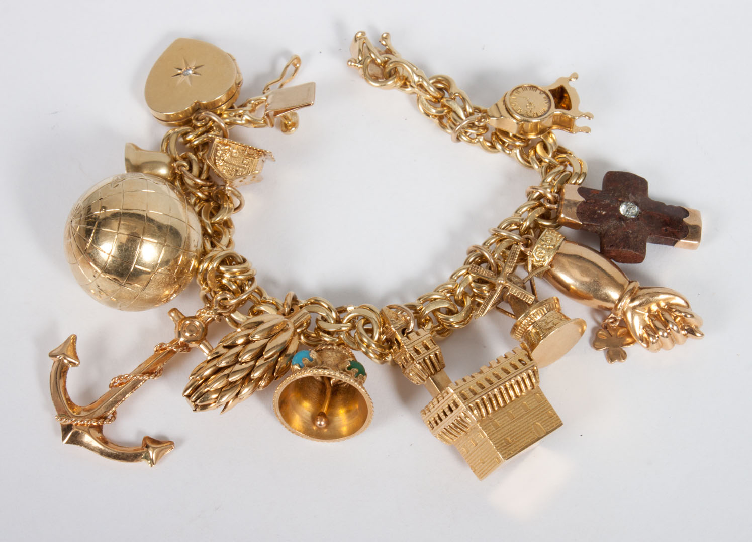 Appraisal: Lady's K gold charm bracelet with twelve charms the bracelet