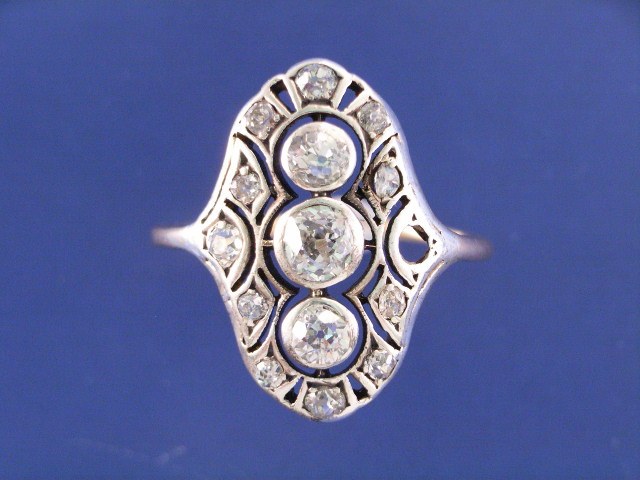 Appraisal: An Art Deco ct gold diamond set plaque ring estimated