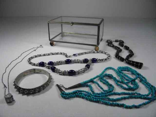 Appraisal: Lot of assorted ladies costume jewelry Includes a '' J