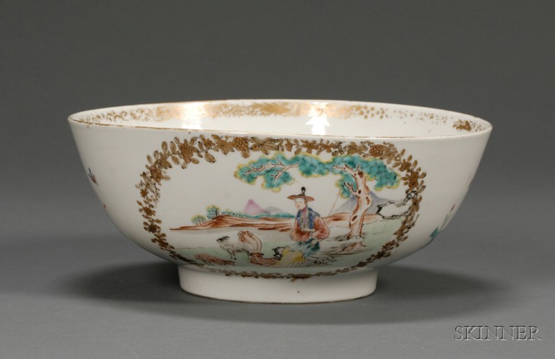 Appraisal: Chinese Export Porcelain Bowl c the sides decorated with two