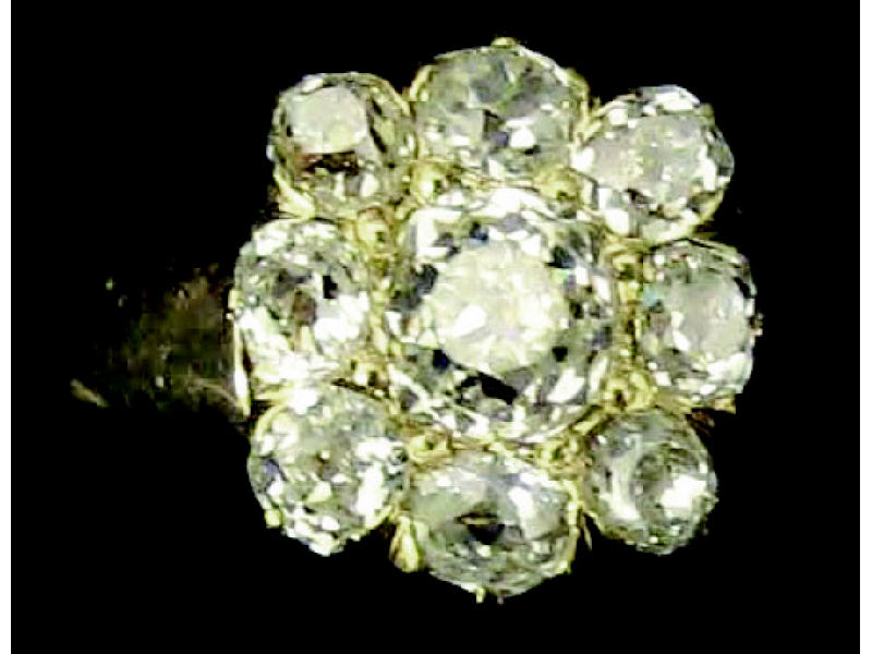 Appraisal: MINE CUT DIAMOND RING Yellow gold ring in cushion shape