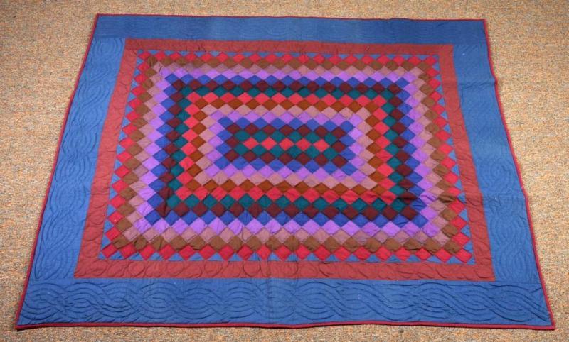 Appraisal: Antique Boston Commons Quilt Description Hand stitched No staining holes