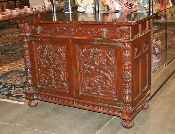 Appraisal: A Baroque style cabinet