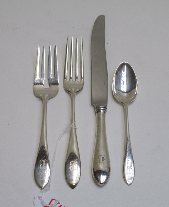 Appraisal: REED BARTON STERLING SILVER FLATWARE SET eighty-one pieces in the