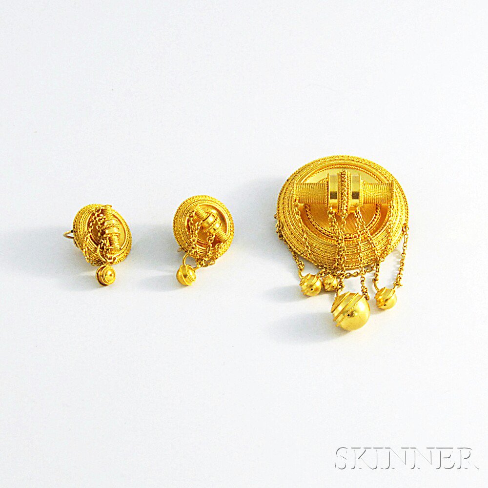 Appraisal: Antique Gold Suite comprising a brooch and earpendants with ropework