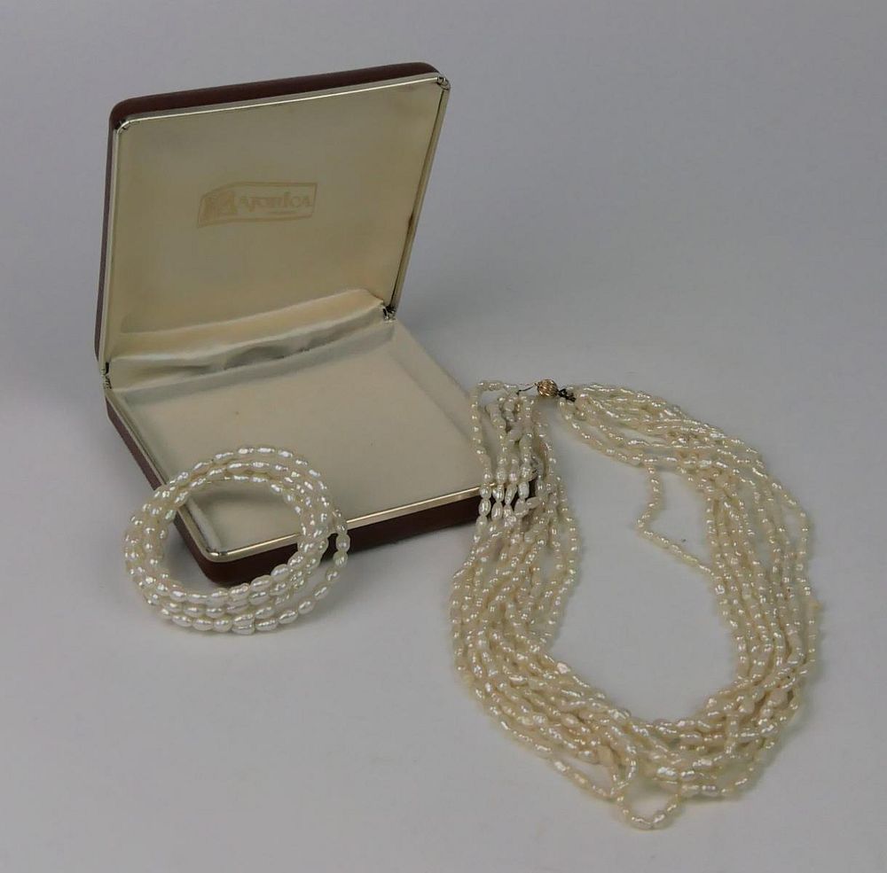 Appraisal: LOVELY MAJORCA BAROQUE PEARL SUITE KT GOLD CLASP Measures long