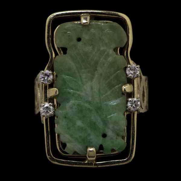 Appraisal: k Nephrite Jade and Diamond Ring k yellow gold ring