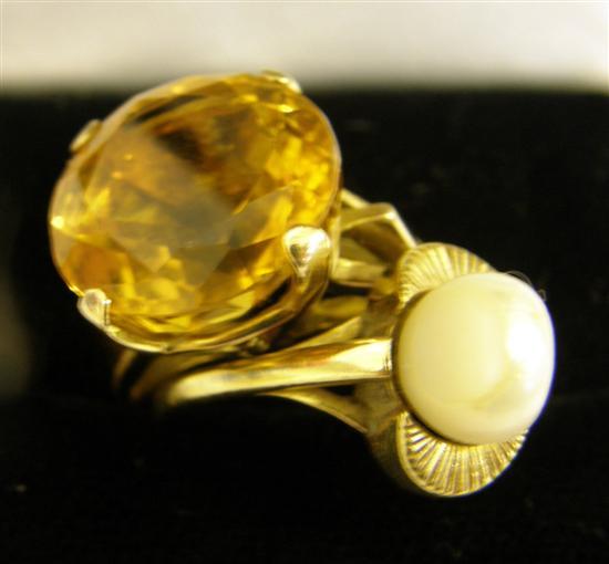 Appraisal: A A Citrine gold mounted dress ring ct and a