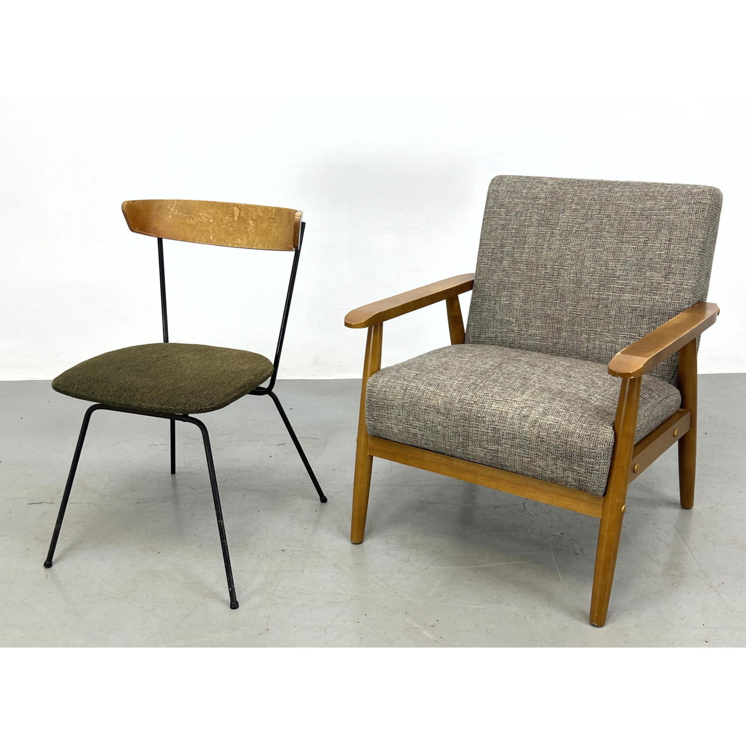 Appraisal: pc American Modern Chairs CLIFFORD PASCOE and Light wood Dimensions