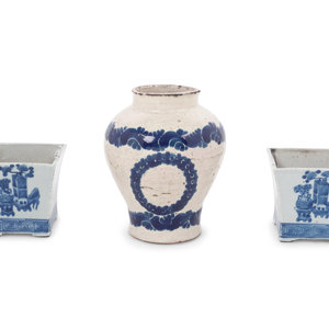 Appraisal: A Pair of Chinese Miniature Planters in Blue and White