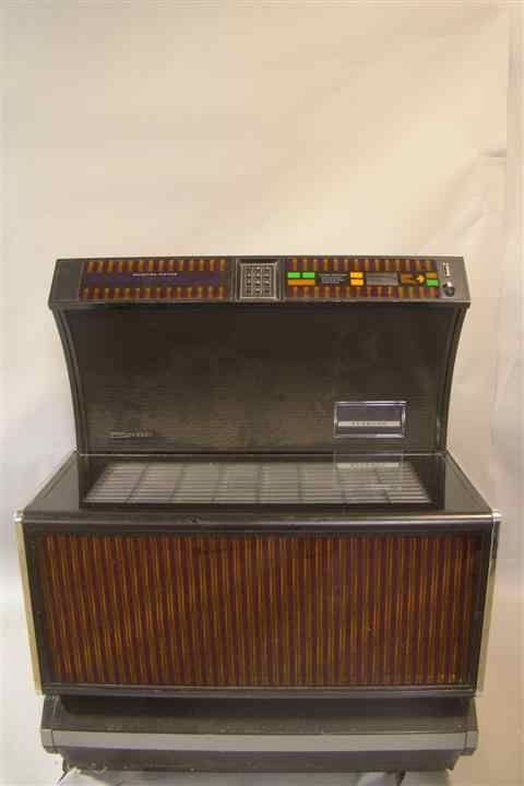 Appraisal: VINTAGE SEEBURG MODEL USC JUKE BOX working order including records