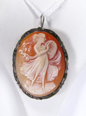 Appraisal: Victorian cameo pin brooch depicting standing woman in flowing dress